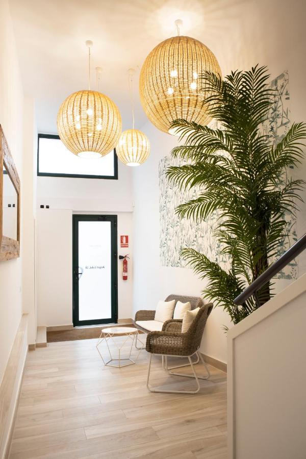 Urban Suites Sitges Apartments Екстер'єр фото