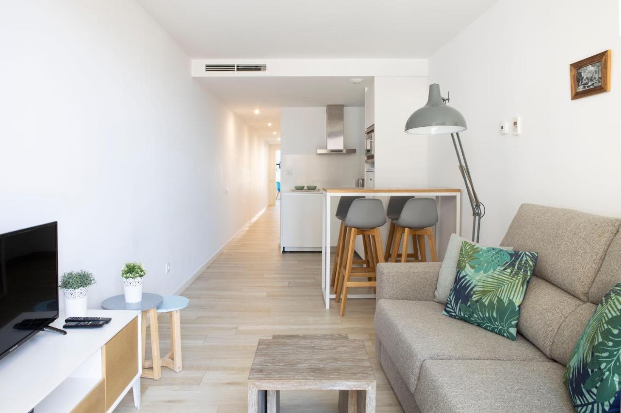 Urban Suites Sitges Apartments Екстер'єр фото