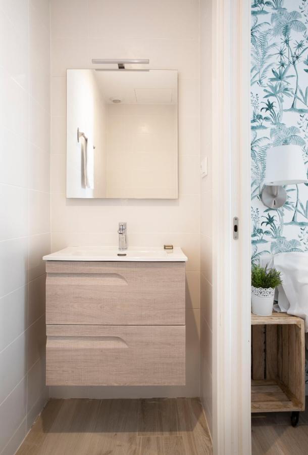 Urban Suites Sitges Apartments Екстер'єр фото